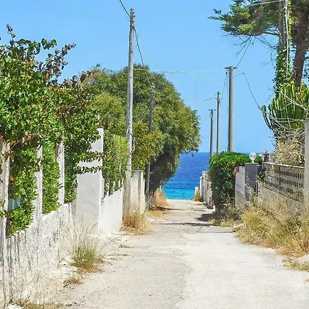 In With House Sea View *